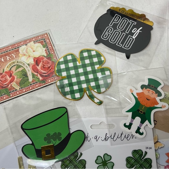 A LITTLE LUCK FOR YOU GIFT SET - Picture 12 of 15